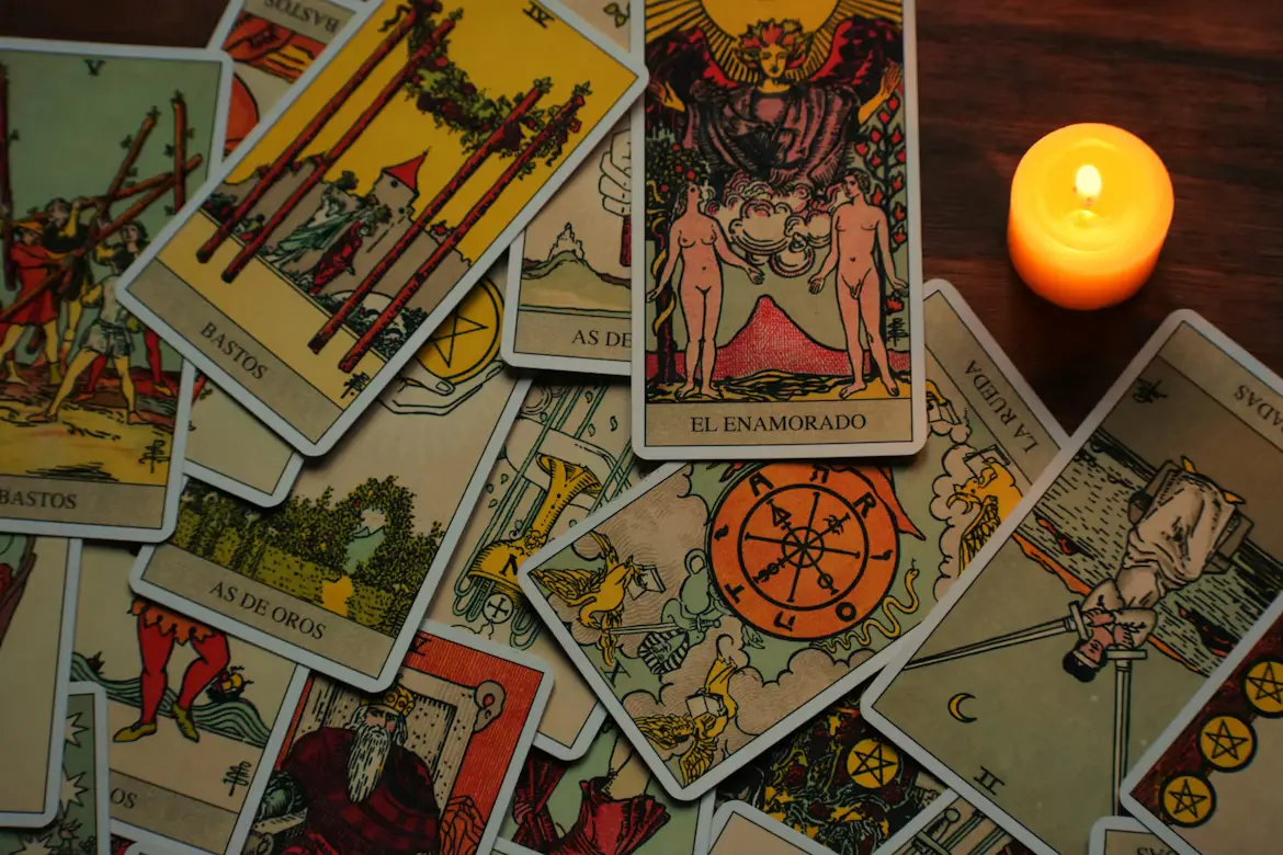 Bộ bài Tarot 78 lá: Giải nghĩa Major Arcana và Minor Arcana